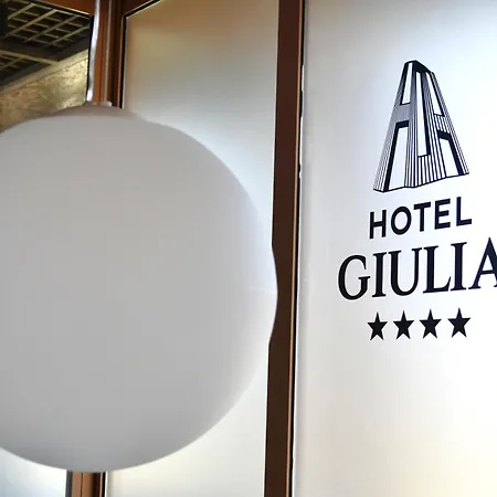 ホテル Giulia 4*